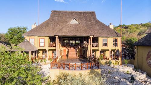 Okaukuejo Cabin | Epacha Game Lodge & Spa