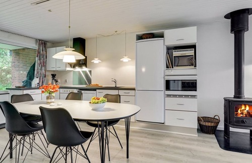 Ronbjerg House | "Ephra" - 250m to the fjord by Interhome