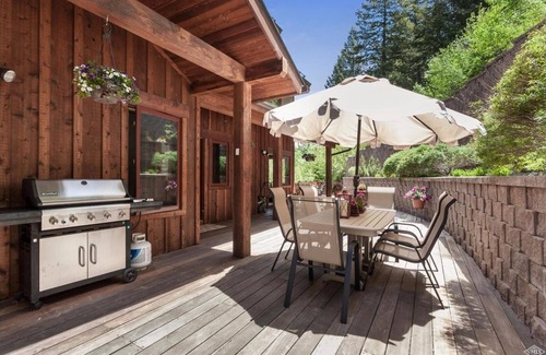 Eagle-Vail House | Epic 4BR Home w/new Jacuzzi, Minutes From BC/Vail Ski Resorts