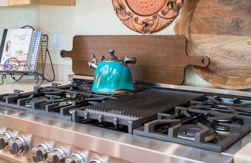 Pismo Beach House | Epic 4BR Ranch 4 miles to Beach Sleeps 16