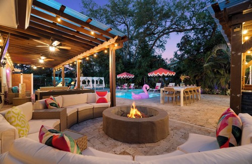 Clearwater House | Epic 5BR w/Mini Golf + Heated Pool + Game Room