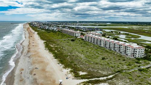 Shell Island House | Epic Abode by Sea Scape Properties