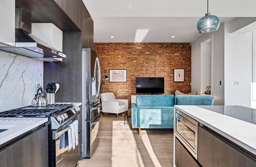 Chicago Apartment | Epic Lake Views Await You - You Will WANT to Wake up Early for the Sunrise by AllSet Turnover