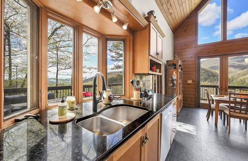 Fairview Cabin | Epic Mtn Views/Near AVL/Deck/Firepit/Modern Cabin