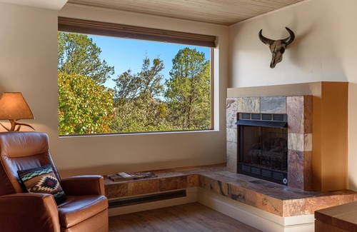 Sedona House | Epic Red Rock Panoramas Featuring Cathedral Rock
