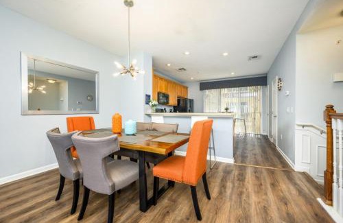 Florida Central Atlantic Coast Apartment | Epic Universe New Modern Townhome, Near The Parks - 4029