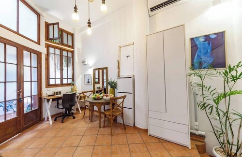 Kerem HaTeimanim Apartment | EPONA - Banana Beachfront - 70 SQM