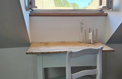 Quedlinburg Apartment | Erholung mit Hof-idylle & Kamin im Einmaligen Denkmal von 1477, 120qm, Parkpl