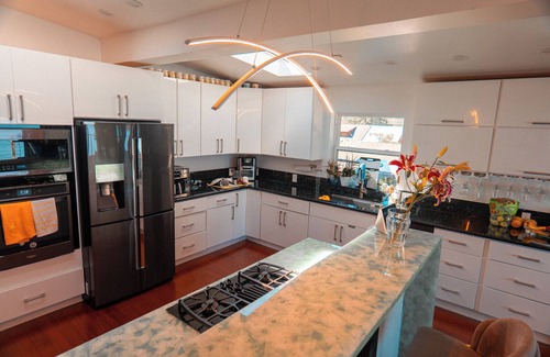 Corte Madera House | Eria events and stay on Paradise, premier modern waterfront retreat