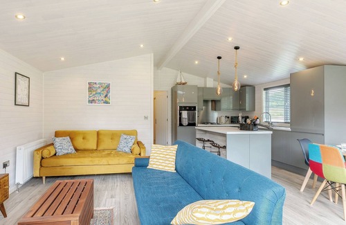 Hundall Cottage | Erica Lodge is in the secluded Water View area, western side of the marina.
