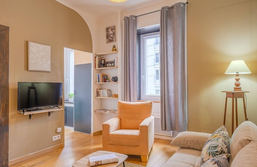 Quai de la Fosse Apartment | Ernest - appt calme, proche centre de nantes