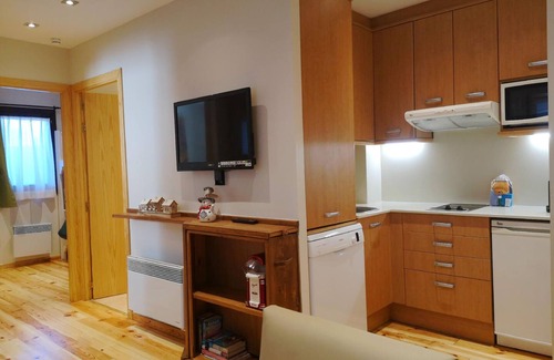 Err Apartment | ERR I 6 PAX - Two Bedroom Apartment, Sleeps 6