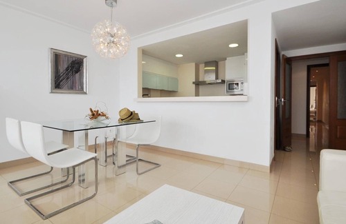 Can Picafort Apartment | Minimal, sea views apartment first line