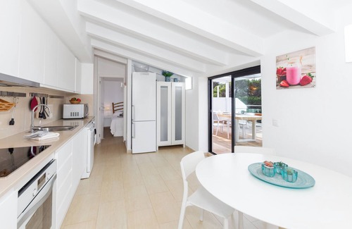 Son Carrio Apartment | Apartment 'Sa Perdiu' with Sea Views, Wi-Fi and Air Conditioning