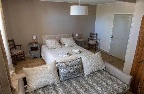 Gibourne Bed & Breakfast | ESCALE AU CLOS SAINT MARTIN DE JUILLERS Gîtes et Chambres d'hôtes