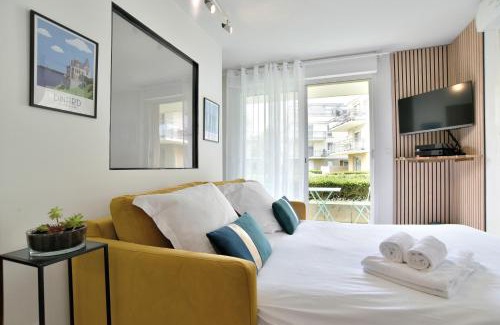 Dinan Apartment | Escapade - Appartement avec parking privé et jardin