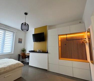 Saint-Omer Apartment | Escapade - Studio cosy au centre de Saint-Omer