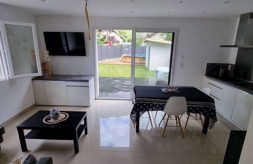 Val-de-Chaise Villa | Escape and comfort 8-bed house with swimming pool