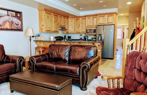 Ogden Condo | Escape.Explore.Enjoy