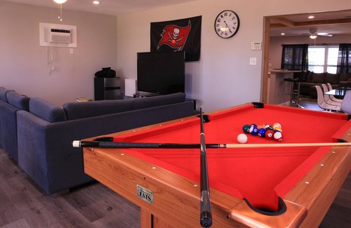 Town N County Park House | Escape for the whole family!🏝🏈⚽️🏀