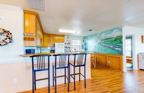 Crystal Beach House | Escape | Gulf Views | Large Deck | Pet Friendly