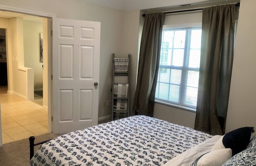 Dawsonville Apartment | Escape in this charming lower-level guest-suite offering comfort & adventure.