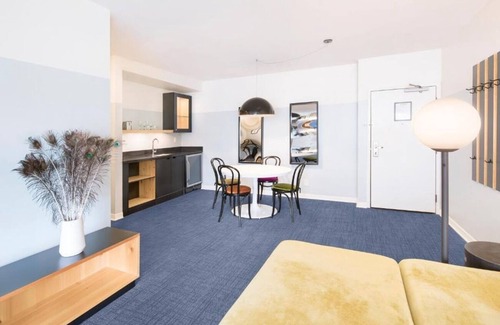 Venice Hotel | Escape in Venice | Kitchen | Balcony | Rooftop Lounge | Free Breakfast