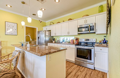 Port Bolivar House | Escape | Steps to Beach | Large Deck | Group Ready