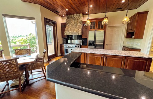 Lansing Cabin | Escape the Everyday -Find Peace in the High-Country This Sept @MountEverAfter