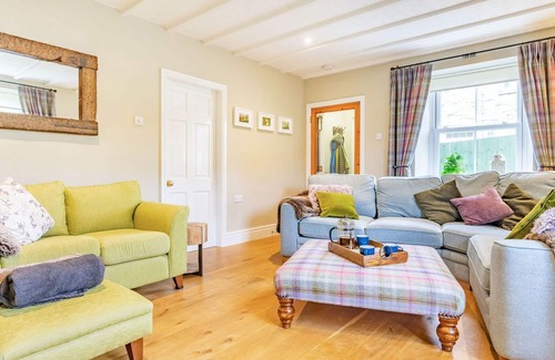 Low Eskcleth Cottage | Escape the hustle and bustle with a stay in this beautiful cottage, great walks, stunning scenery, p