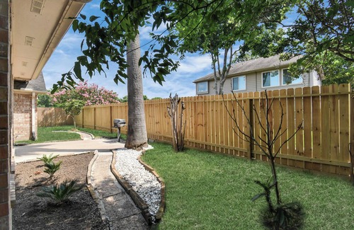 Clear Lake City House | Escape the Ordinary: Discover Your Perfect Home Away From Home!