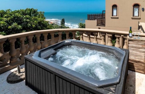 Umhlali Villa | Escape to a Beach Villa