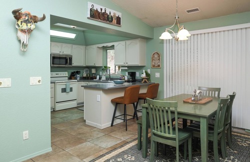 Cottonwood-Verde Village House | Escape to a charming 3-bedroom, 2-bath retreat in Cottonwood, AZ. Nestled near Sedona’s red rocks.