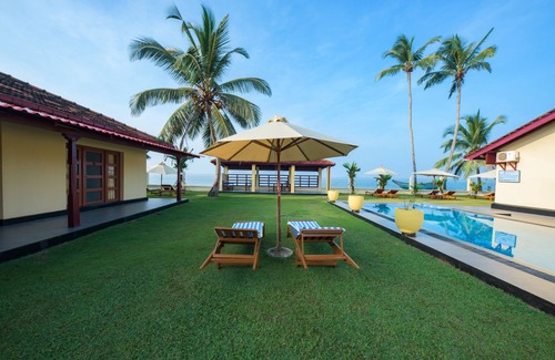 Boossa Villa | Escape to a Coastal Paradise: Your Perfect Getaway by the Beach! Maximum 24 pax