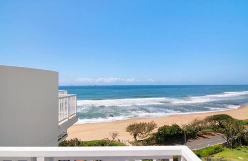 Selection Beach Condo | Escape to a Coastal Oasis