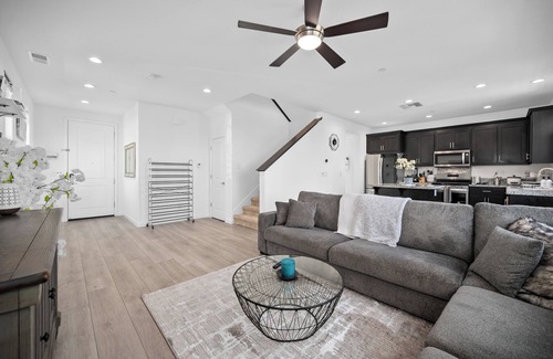 North Natomas House | Escape to a Dreamy and Stylish Home in Natomas!