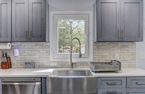 Town of Lumberland House | Escape to a new home with hot tub, fire pit, hiking, water park & casino nearby!
