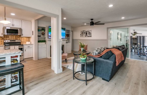 White Rock Hills House | Escape to a Private Oasis-near Downtown and White Rock Lake