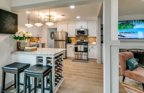 White Rock Hills House | Escape to a Private Oasis-near Downtown and White Rock Lake