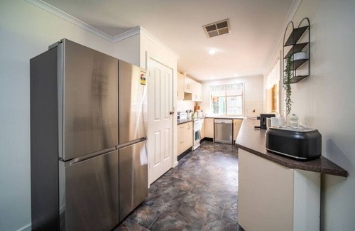 Nairne House | ★Escape to Adelaide Hills★ ✔Nairne✔Wifi✔Family