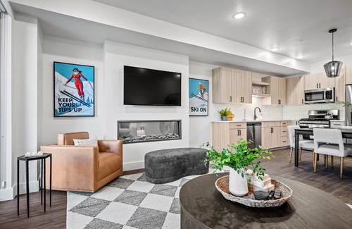 Eden Condo | Escape to Eden PtC103|Ski Getaway|Fireplace & View