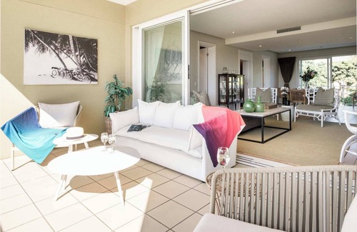 Victoria and Alfred Waterfront Apartment | Escape to Exquisite Ellesmere 401