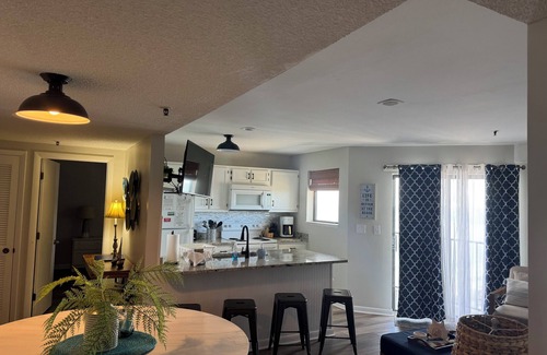 Myrtle Beach Condo | Escape to OCEAN BREEZE/2 BR Condo with Stunning Ocean Front Views