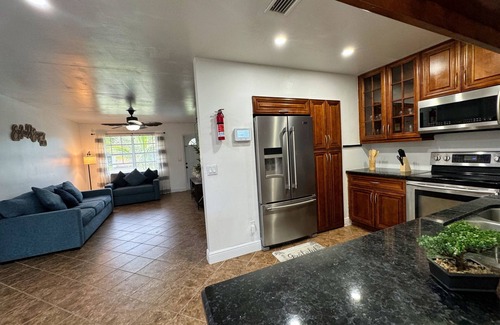 Lauderhill House | "Escape to paradise: Relax at Splendid Scapes with pool and game room"