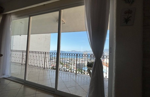 Joyas De Brisamar House | Escape to Paradise: Stunning Acapulco Retreat on VRBO Awaits Your Arrival