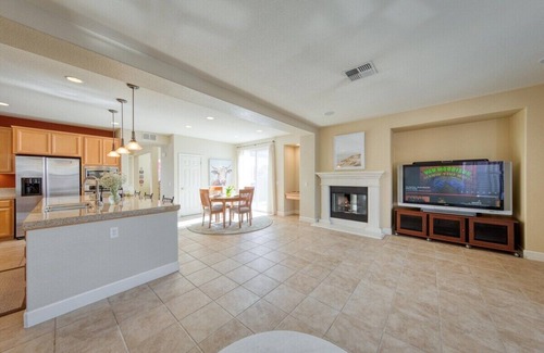 Windsor House | Escape to Paradise: Stunning Home in the Heart of Wine Country