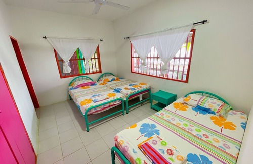 San Antero Cabin | Escape to paradise with your family in our stunning beachfront home!