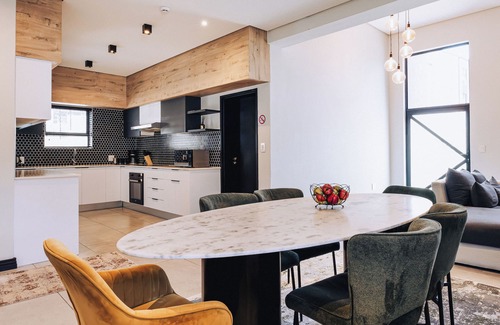 Bloubergstrand House | Escape to Paradise: Your Ultimate Beachside Retreat Awaits!