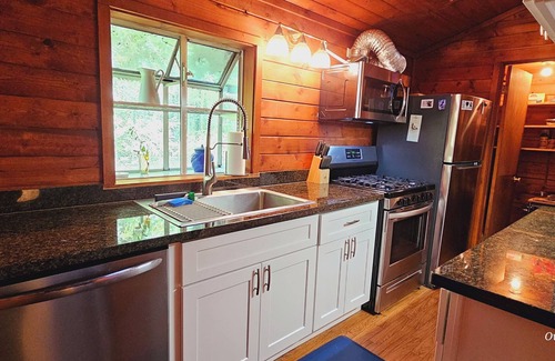 Northwood Cabin | Escape to Redwood Bliss at this Cozy Cabin near Monte Rio Beach!
