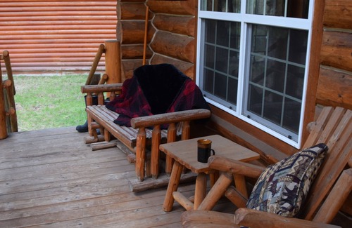 Enterprise House | Escape to Rustic Bliss: Unwind in Our Wallowa Lake Log Cabin